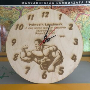 Egyedi Mintázatú Gravírozott Óra